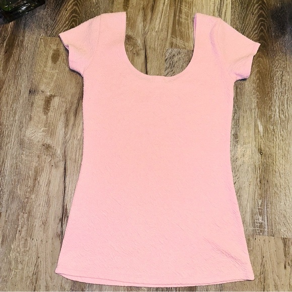 Baby pink scoop neckline top - Picture 11 of 11
